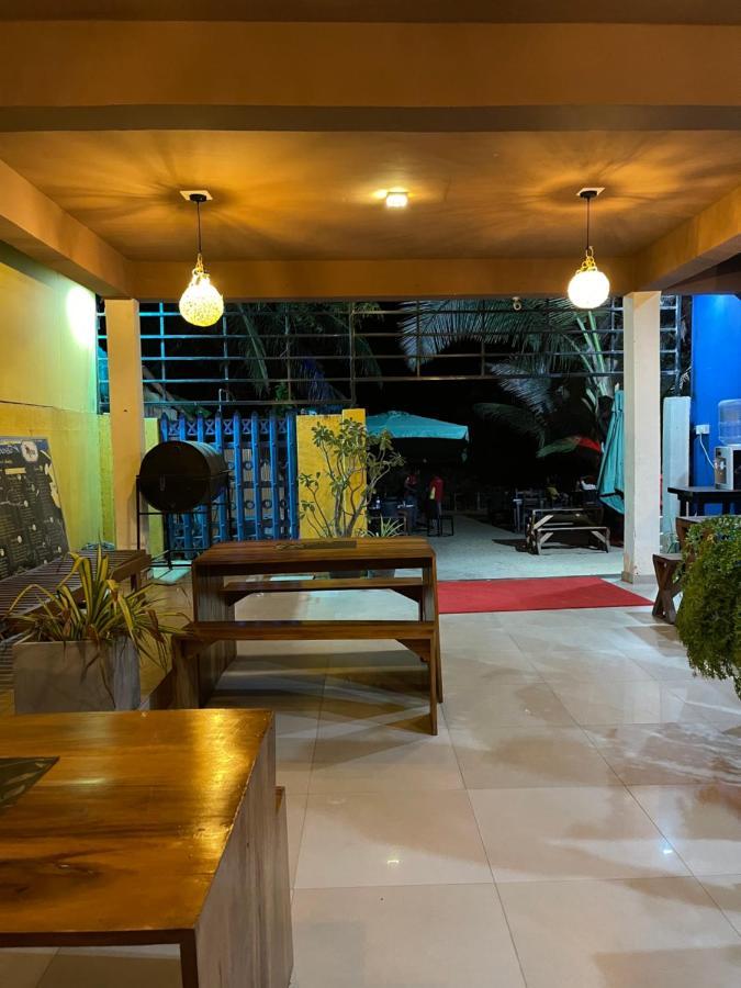 Sea Beach Resort Negombo Extérieur photo